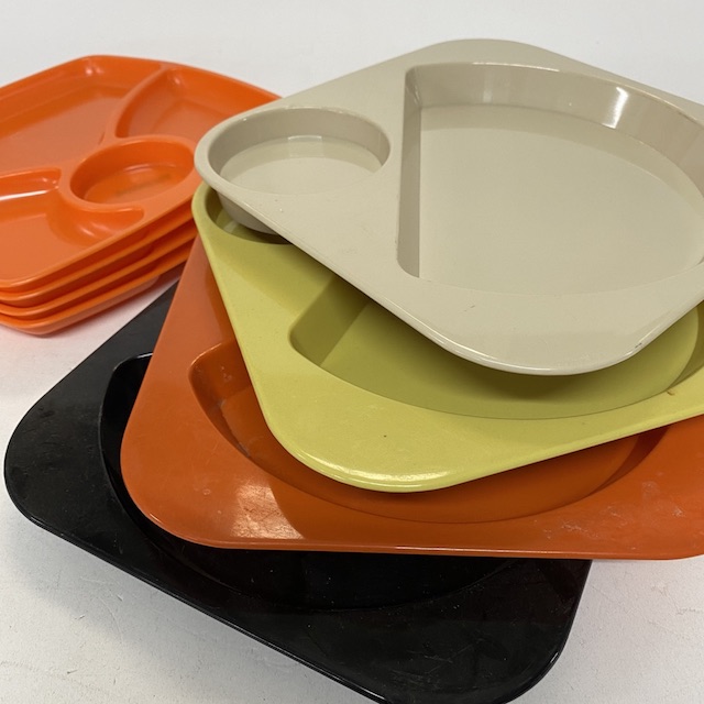 PLASTICWARE, Plastic Plate - Black Orange Mustard Biege Segmented